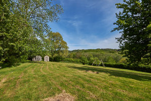 Communal grounds- click for photo gallery